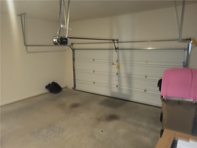 Building Photo - 50 Barnwood Ln