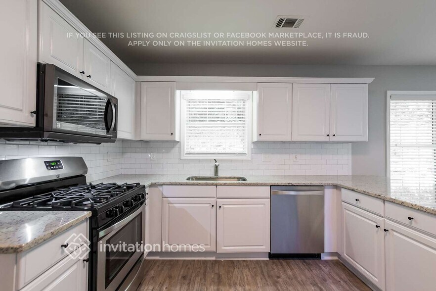 Building Photo - 2715 Denian Ct