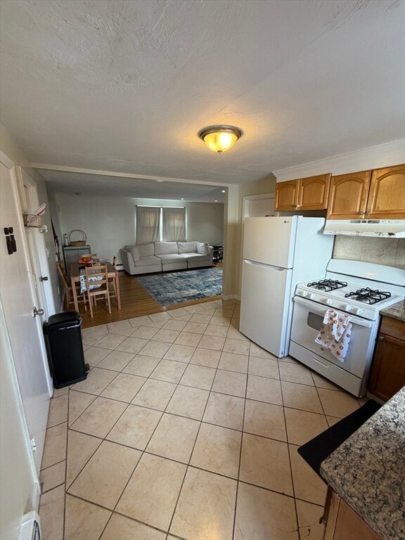 Building Photo - 15 Eliot St