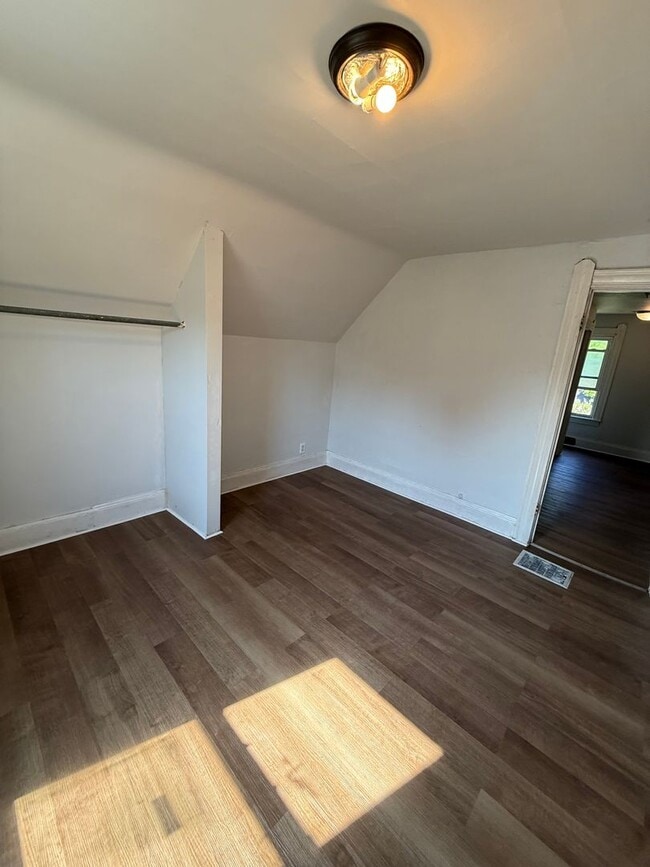 Building Photo - SECTION 8 and EDEN Accepted!! Newly Renova...