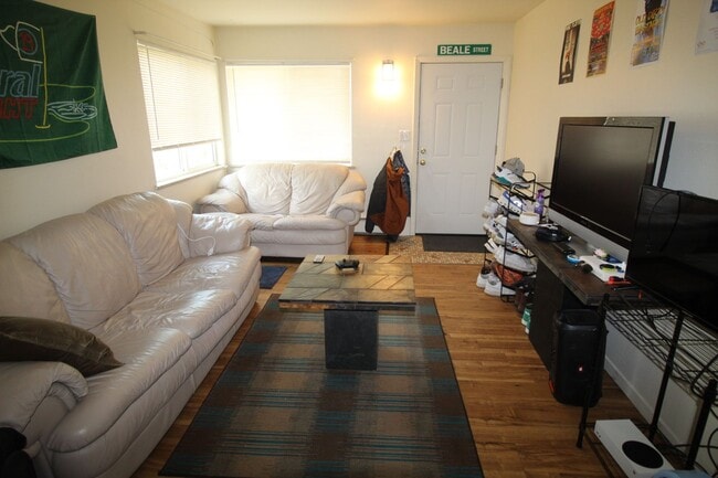 Building Photo - Great Condo near downtown Fort Collins