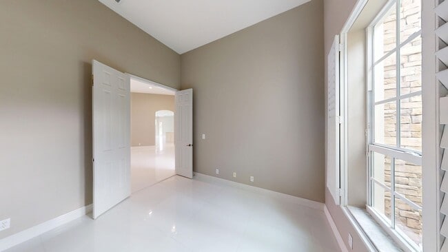 Building Photo - 4BD/3BA Single Family Home with Pool & Office/Den  ** Lawn Care & Pool Care Included **