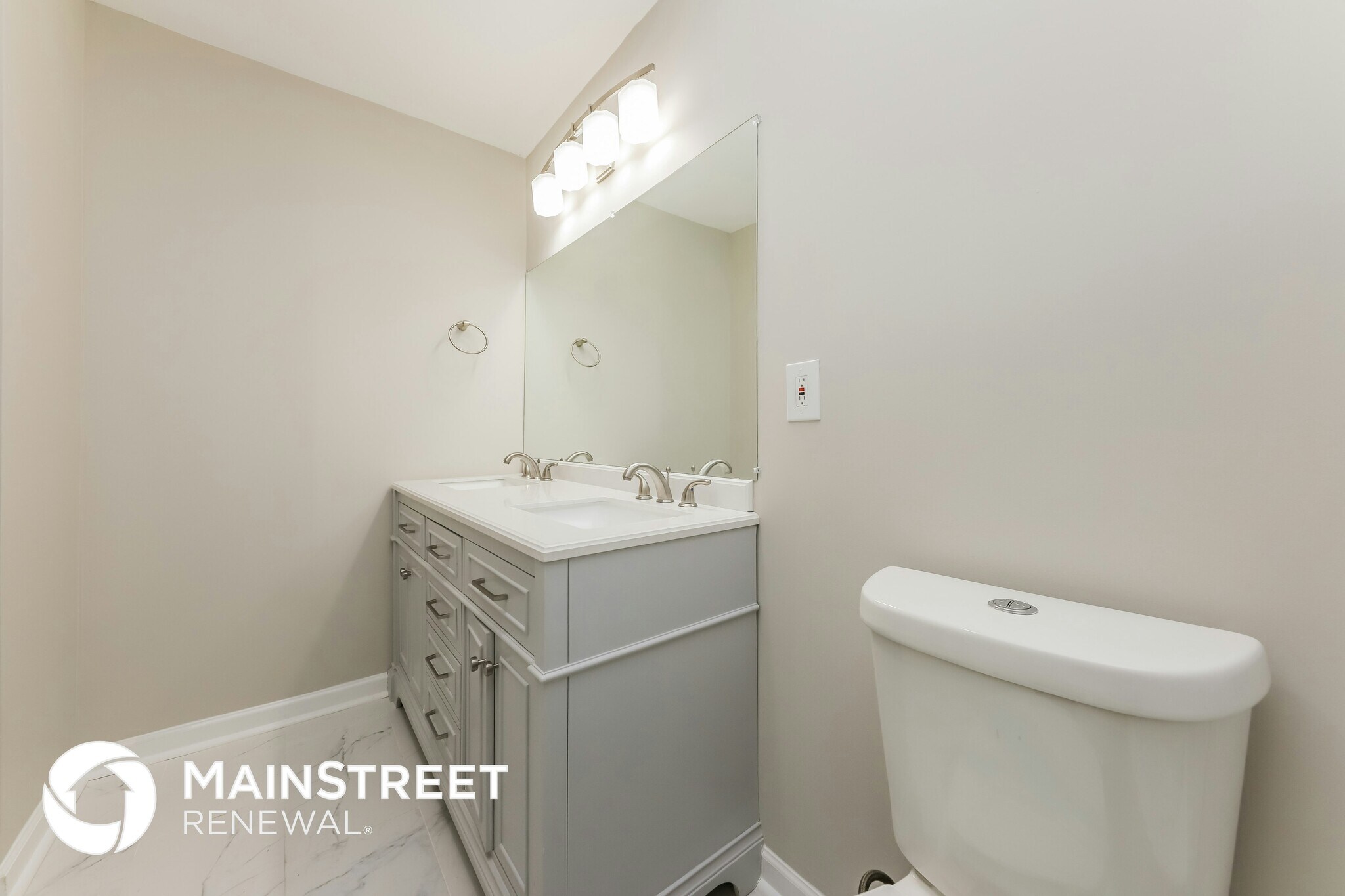 Building Photo - 3539 Meadowview Dr