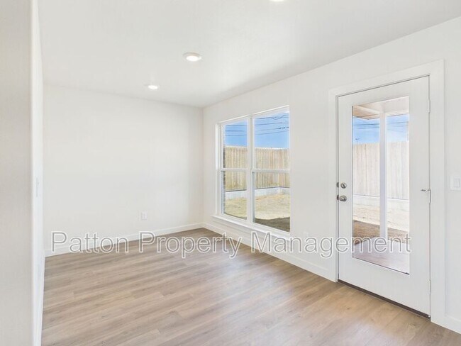 Building Photo - 2801 Ranch House Rd