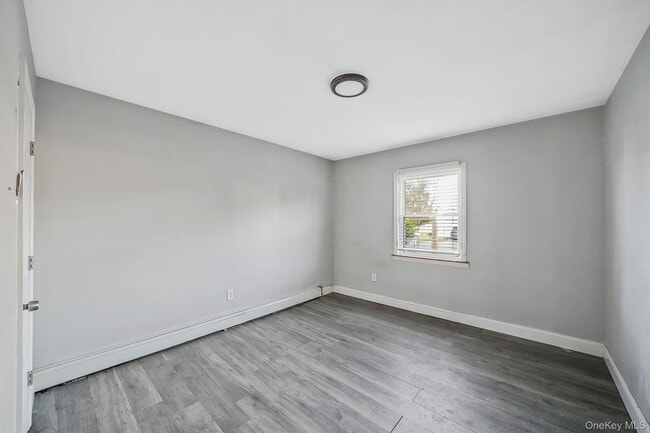 Building Photo - 110 2nd Ave