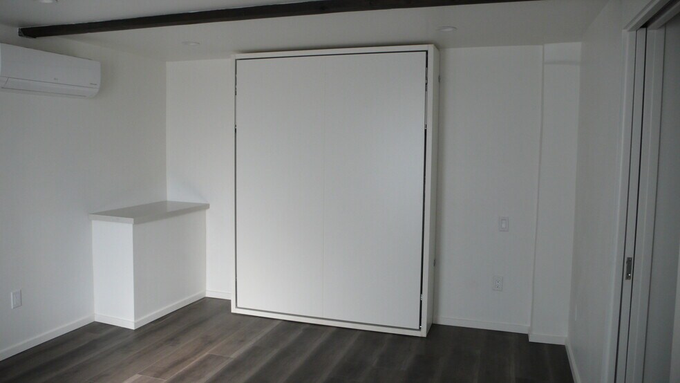 Building Photo - 754 N Avenue 66