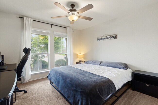 Building Photo - 503 Coby Dr