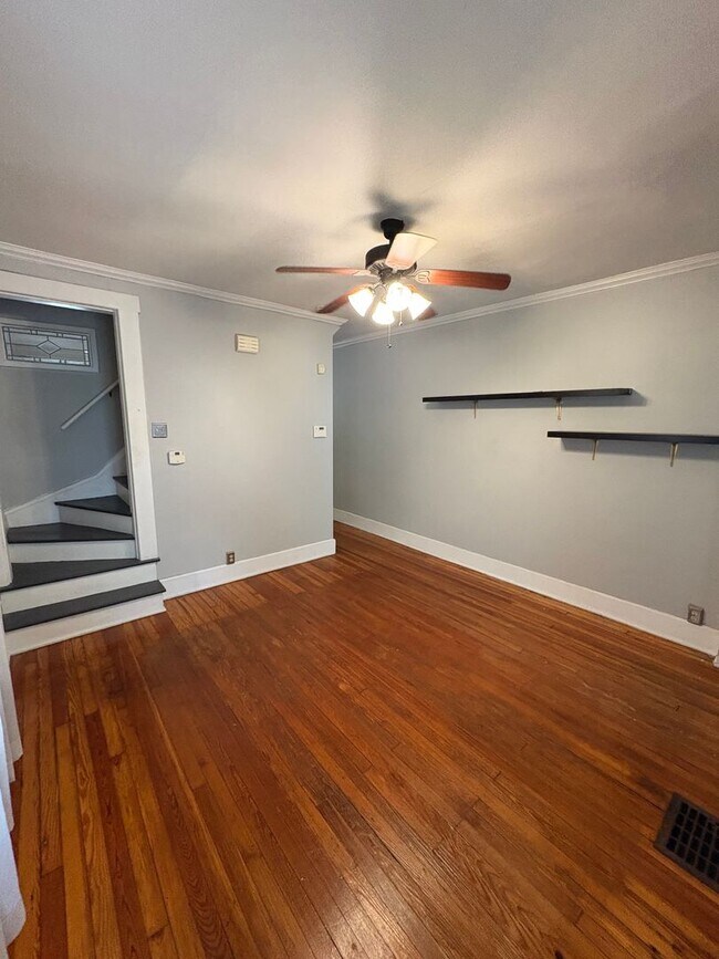 Building Photo - 2 Bedroom 1 Bathroom in German Village