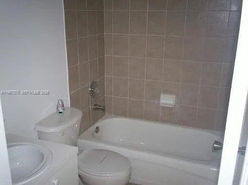 Building Photo - 937 SW 8th Pl