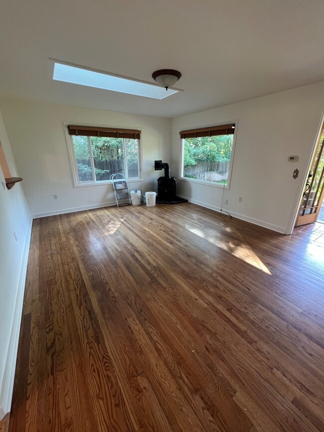Living Room - 1252 NW Milwaukee Ave