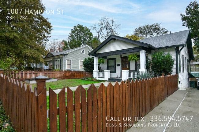 Building Photo - 1007 Hampton St