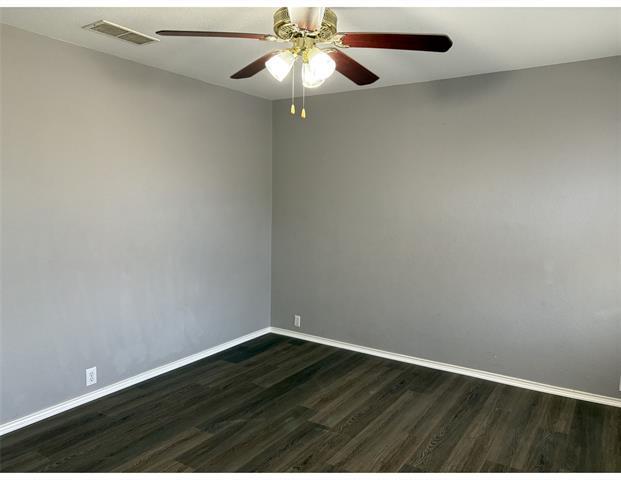 Building Photo - 9011 King Ranch Dr