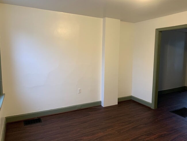 Building Photo - 2 Bedroom Home in Carlisle