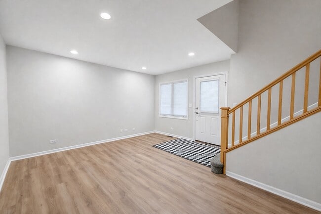 Building Photo - 1351 W Altgeld St