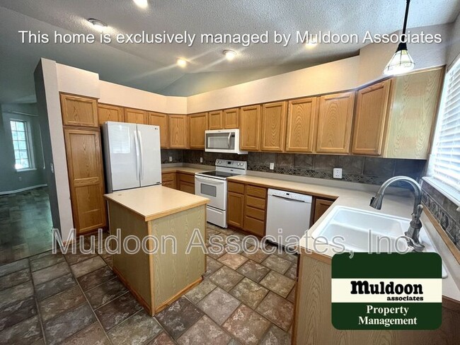 Building Photo - 2627 Lear Dr