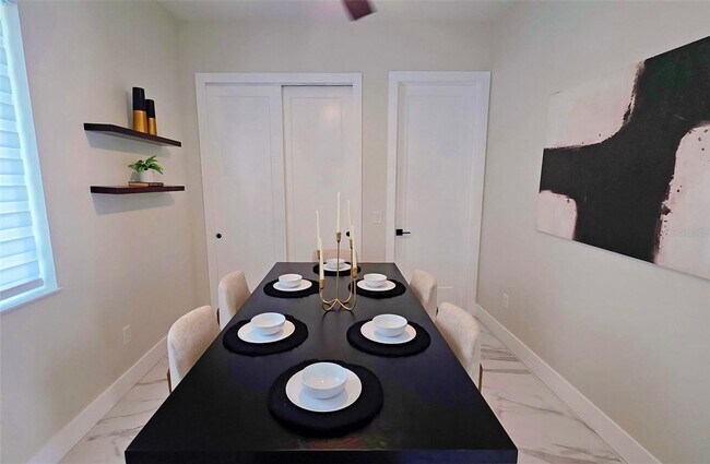 Building Photo - Bold Sarasota Bay Luxury Custom Home, 5 beds/4 baths, Private pool.