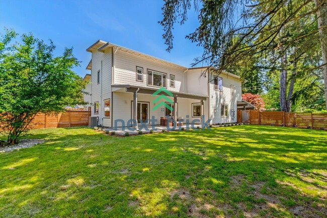 Building Photo - Spacious 3-Bed Home with 2.5 Baths in Prime Bothell Location – 2500 Sq Ft of Comfort!