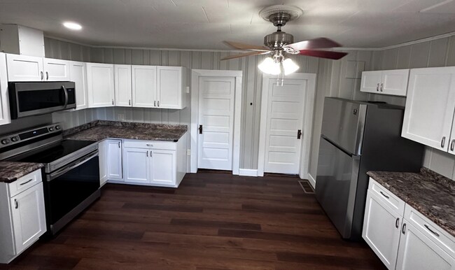 Building Photo - 47 Water St