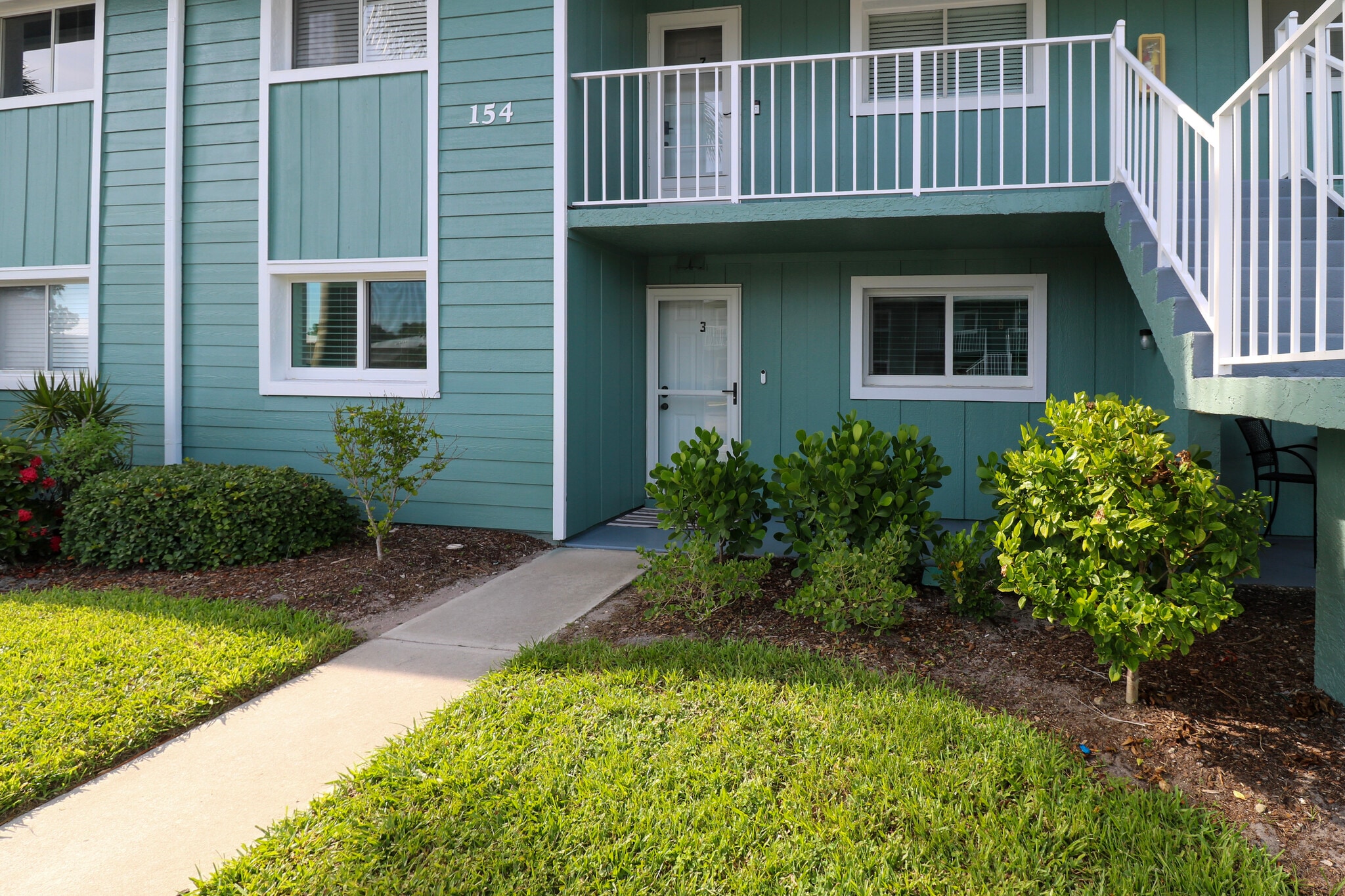 Building Photo - 154 Cypress Way E