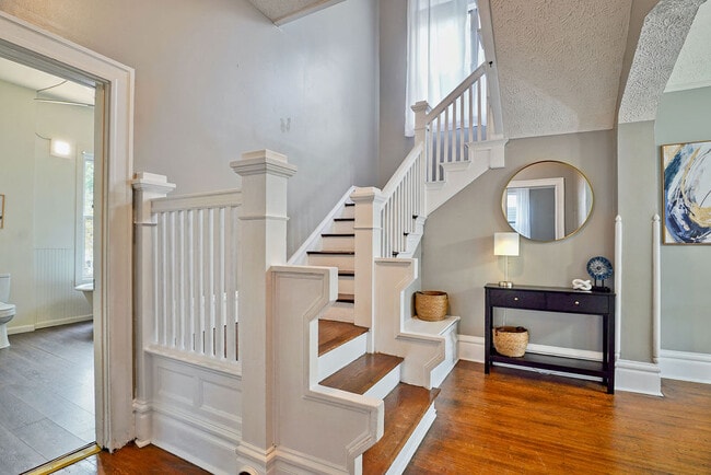 Building Photo - 1402 17th St S