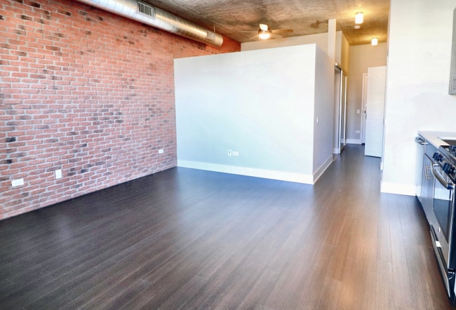 Building Photo - 41 W Polk St