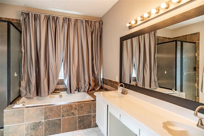 Building Photo - 3523 Ashlock Dr