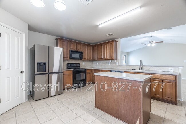 Building Photo - 9810 Magnolia Run