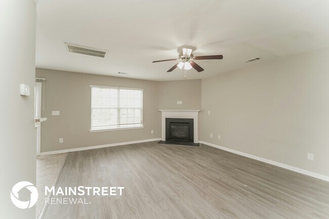 Building Photo - 9621 Pond Vista Court