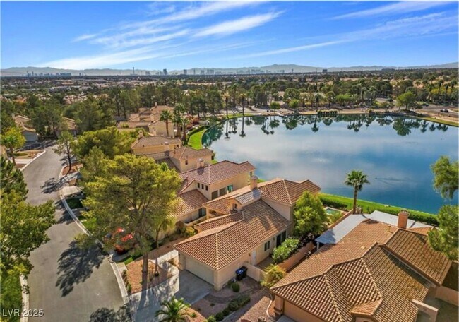 Building Photo - 2533 Seascape Dr