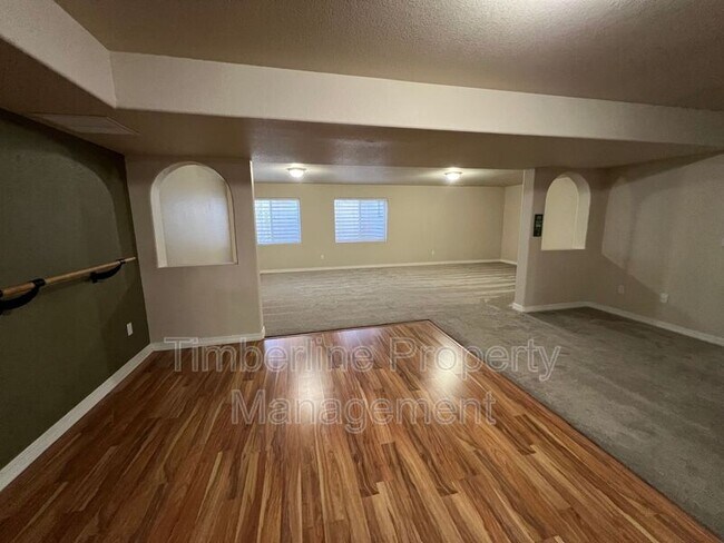 Building Photo - 9914 Red Sage Dr