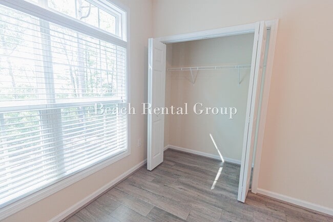 Building Photo - 148 Scotch Broom Dr