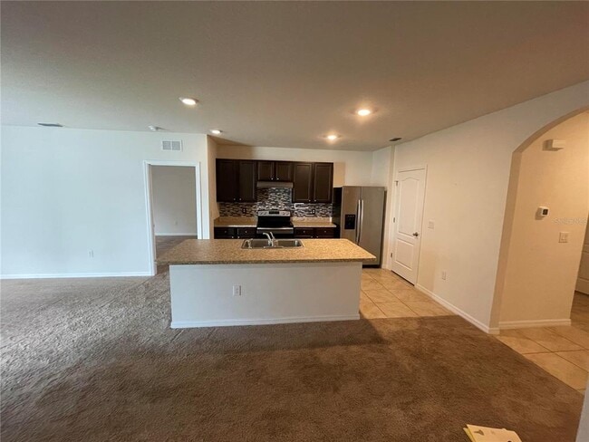 Building Photo - 720 Kindred Ln
