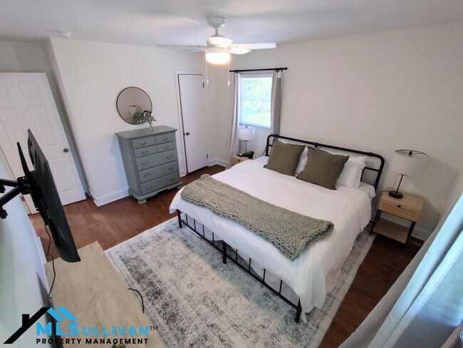 Building Photo - 101 W Roosevelt St