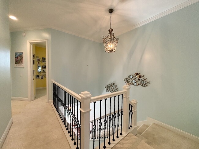 Building Photo - 3 Bedroom Townhouse W/ Sunset Water Views!