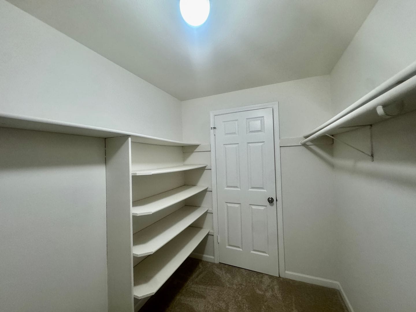 Building Photo - Completely Remodeled!!!