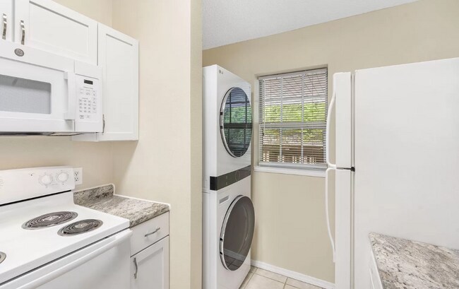 Building Photo - Gorgeous 2 Bedroom 2 Bath Condo in Branson...