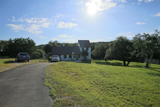 Building Photo - 708 Cowal Dr S