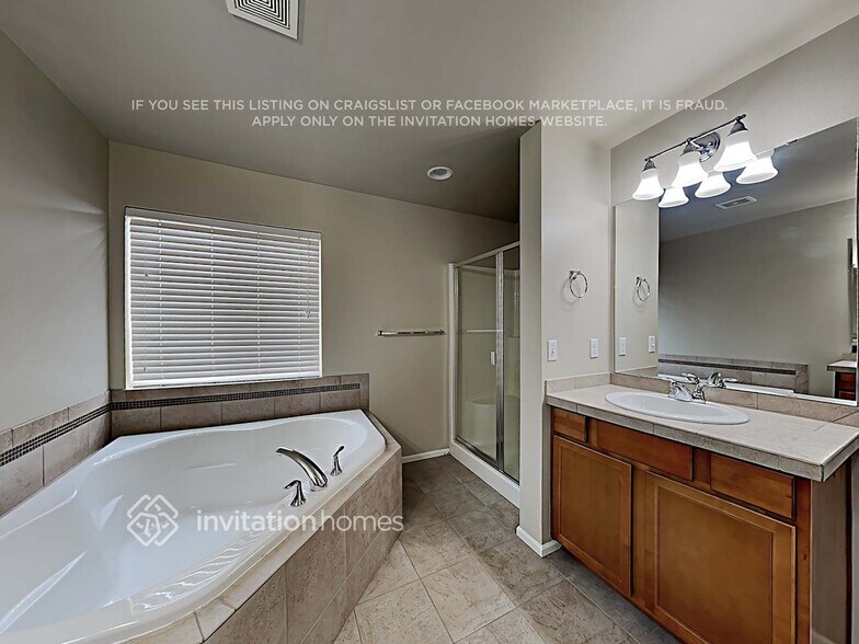 Building Photo - 2705 86th Dr NE