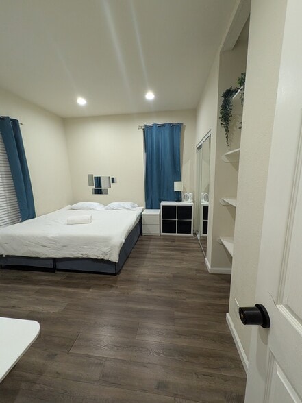 Building Photo - 191 N 9th St