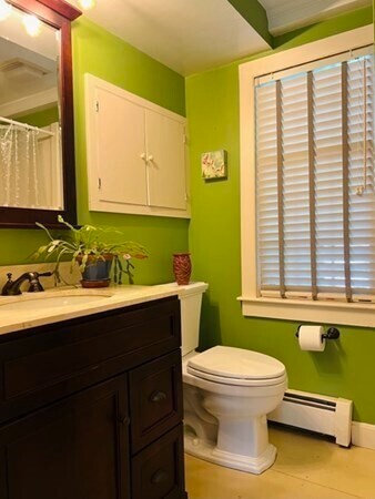 Building Photo - 376 Grove St