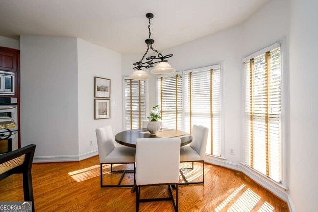 Building Photo - 1560 Oak Park Cove