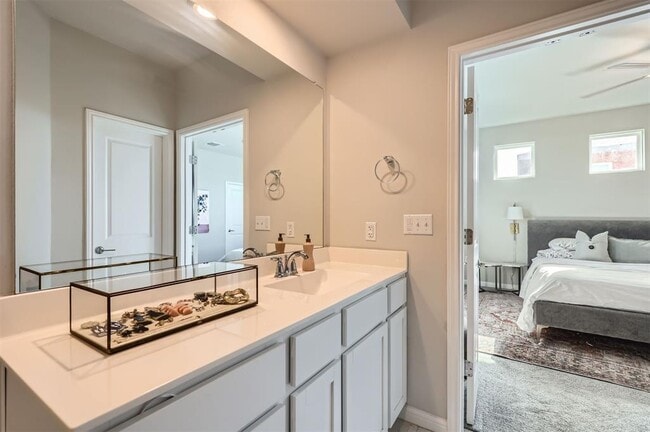 Building Photo - 5409 Charles Merle Dr