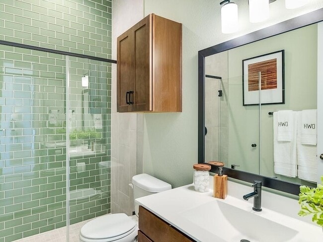 Building Photo - 175 Call Dr