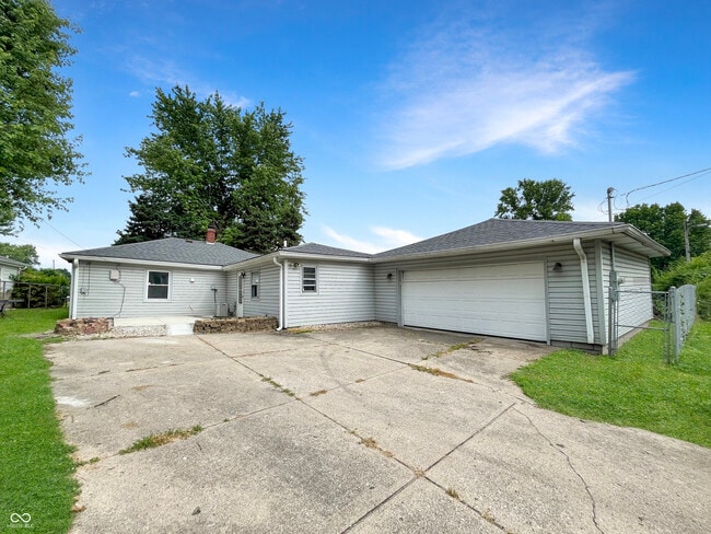 Building Photo - 580 Ransom St