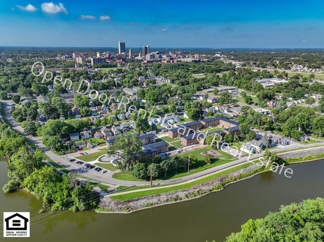 Building Photo - 1823 Griswold Dr