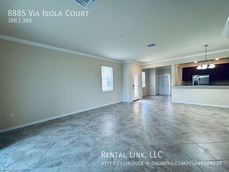 Building Photo - 8885 Via Isola Court