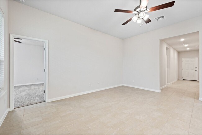 Building Photo - Spacious 4-Bedroom Home – Troy ISD!