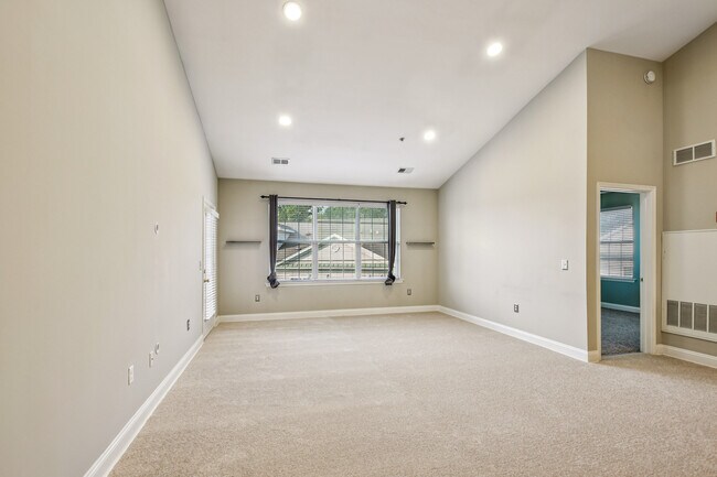 Building Photo - 1309 Meadow Brook Ct