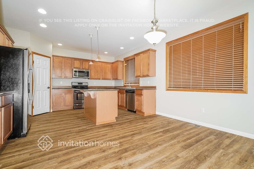 Building Photo - 34229 13th Ct SW