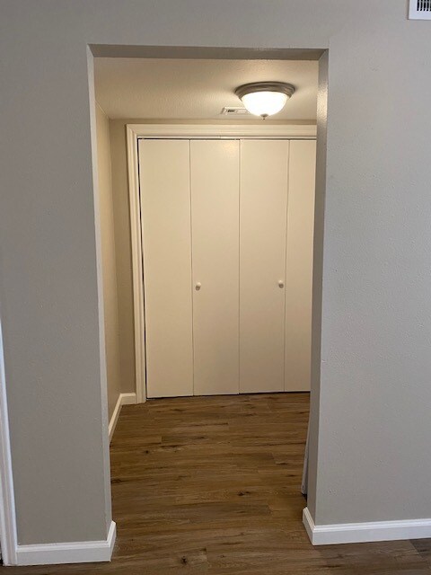 Laundry - 404 S Texas Dr